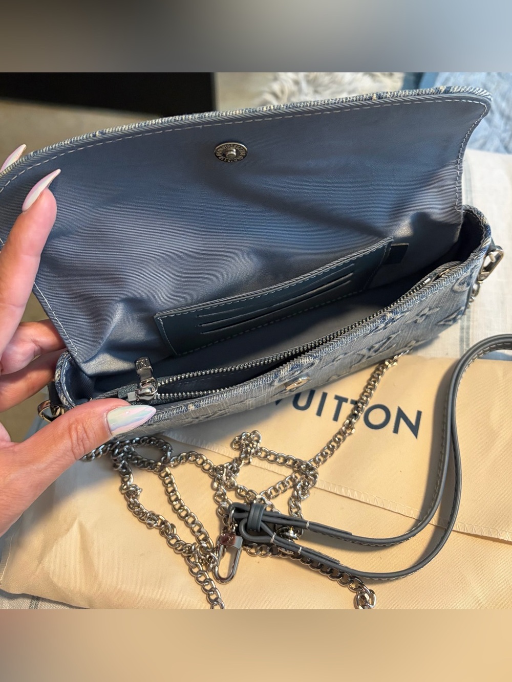 Louis Vuitton Denim Mini bag - Picture 2 of 4